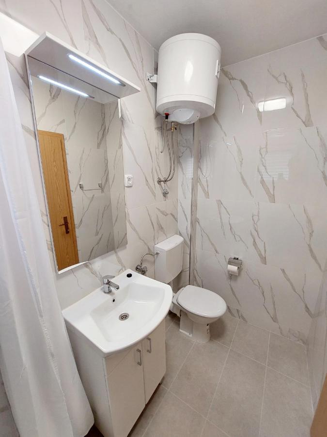 Apartmani Korljan Gradac  Luaran gambar