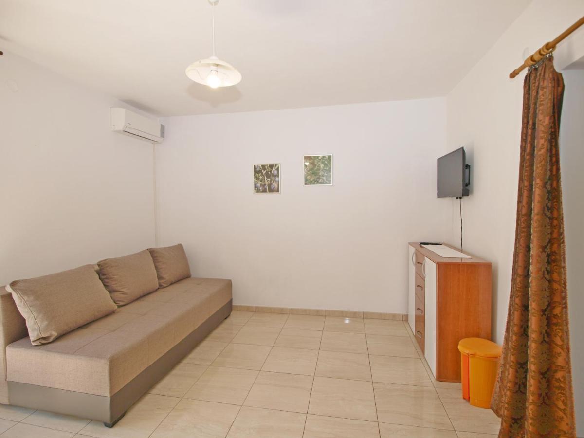 Apartmani Korljan Gradac  Luaran gambar