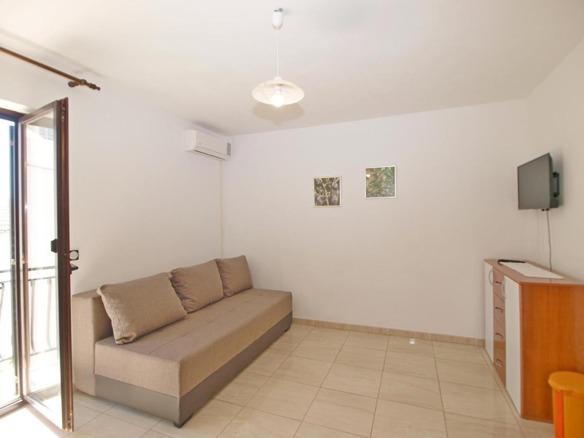 Apartmani Korljan Gradac  Luaran gambar