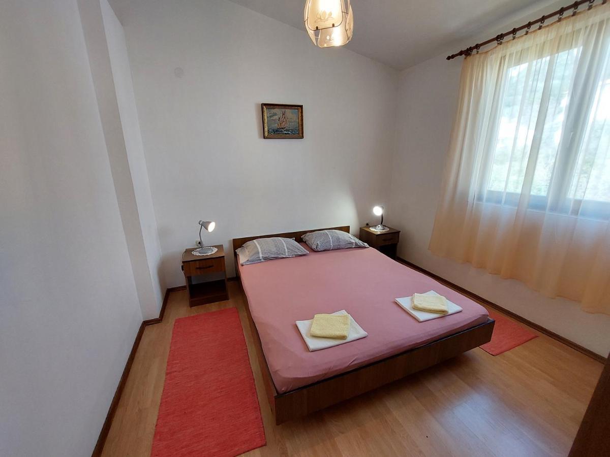 Apartmani Korljan Gradac  Luaran gambar